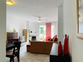 LAGOMAR - Sunny Apt next to Mijas Golf with Pool & Parking